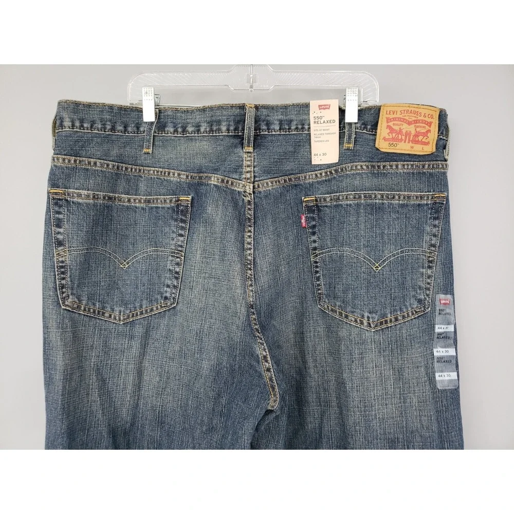 NEW Levis 550 Relaxed Mens Loose Fit Jeans 44X30  W44L30 MEDIUM WASH